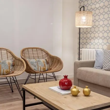 Luxury De Conde Cifuentes Apartment *