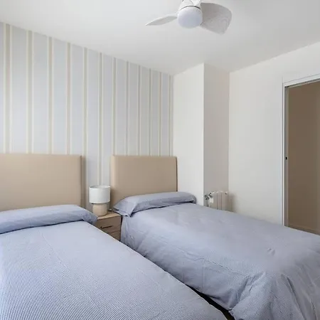 Luxury De Conde Cifuentes Apartamento